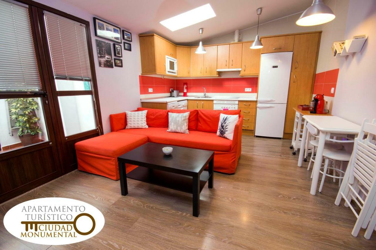 Apartamento Ciudad Monumental Касерес Екстер'єр фото